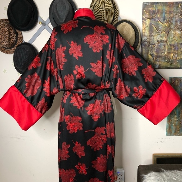 Victoria Secret Collection Satin Kimono - Picture 2 of 10